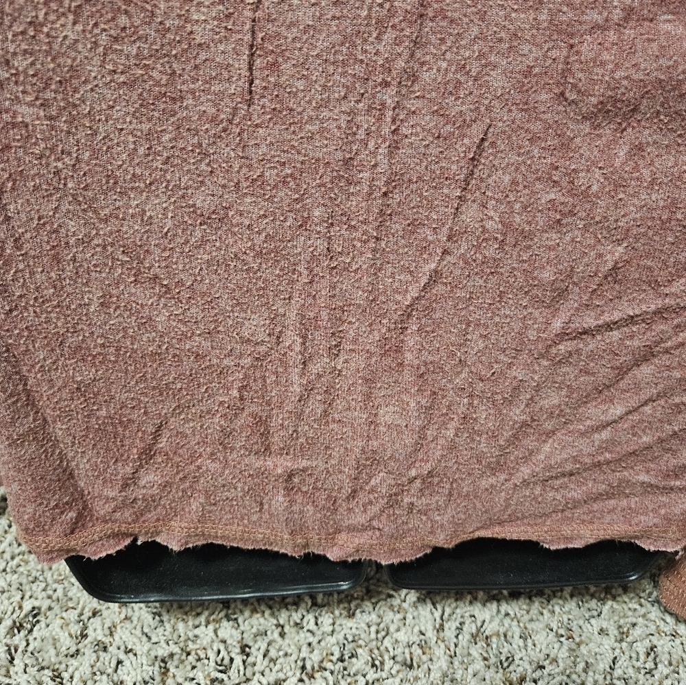 BKE Long Sleeve Distressed Top NWT - Picture 11 of 12
